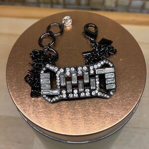 Elegant Black and Silver Bracelet